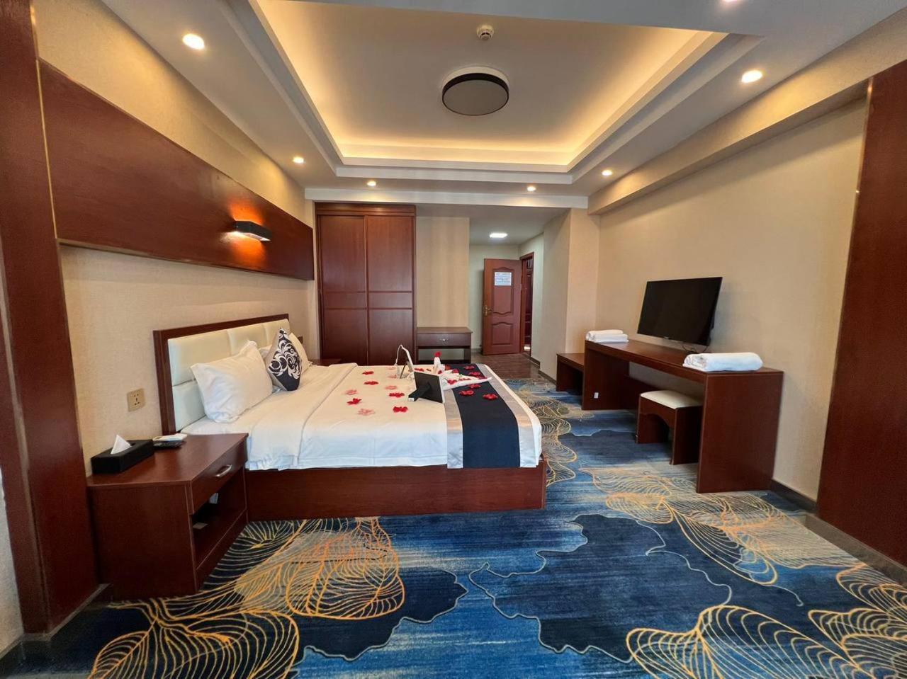 City Comfort Hotel Phnom Penh Airport Esterno foto