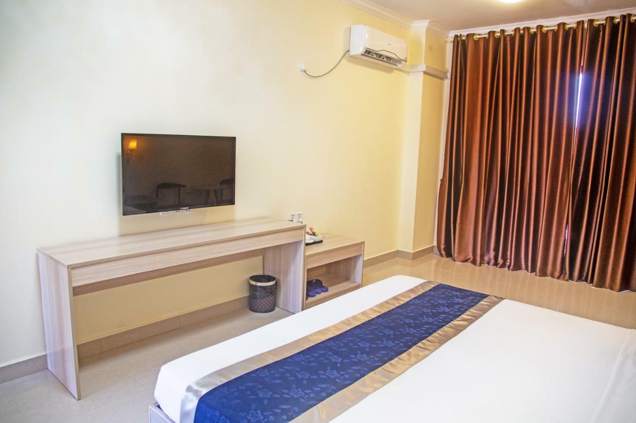 City Comfort Hotel Phnom Penh Airport Esterno foto