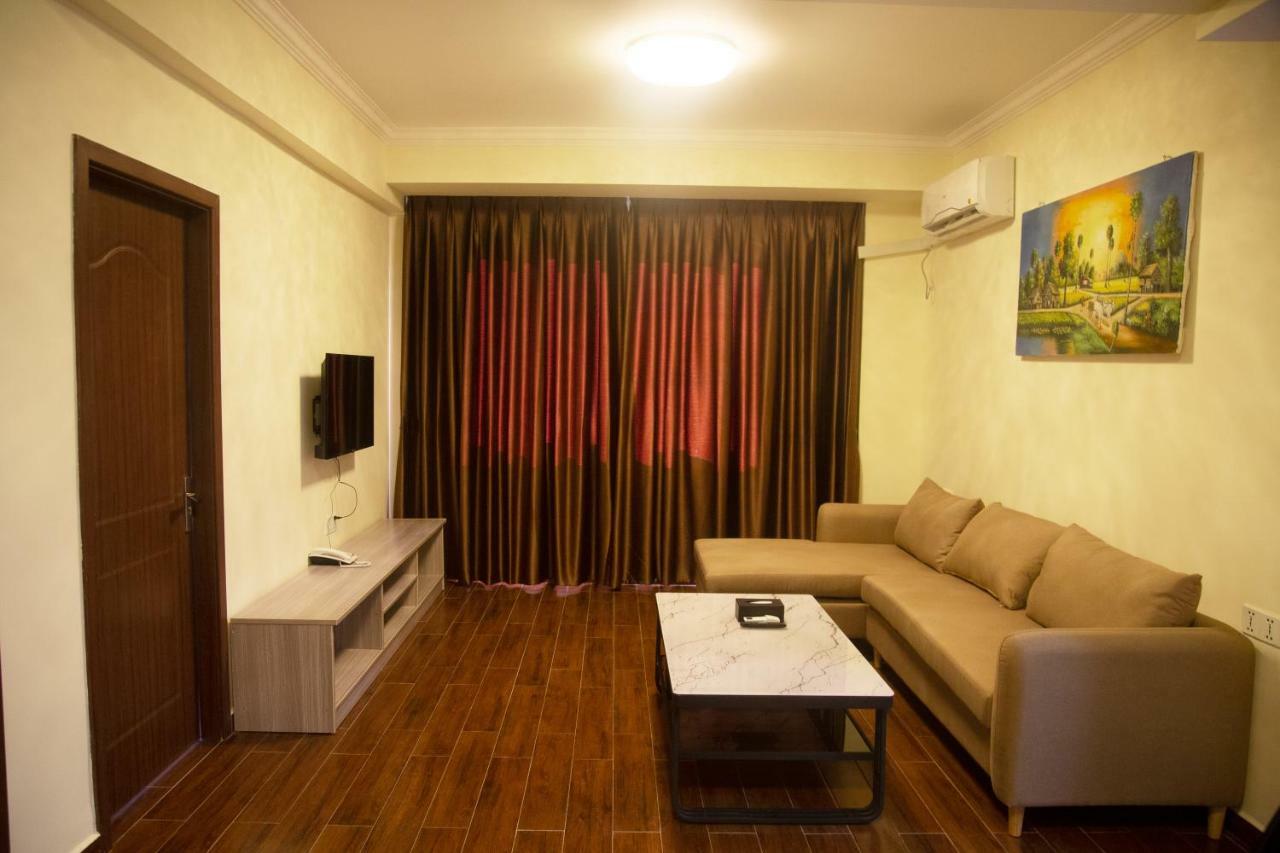 City Comfort Hotel Phnom Penh Airport Esterno foto