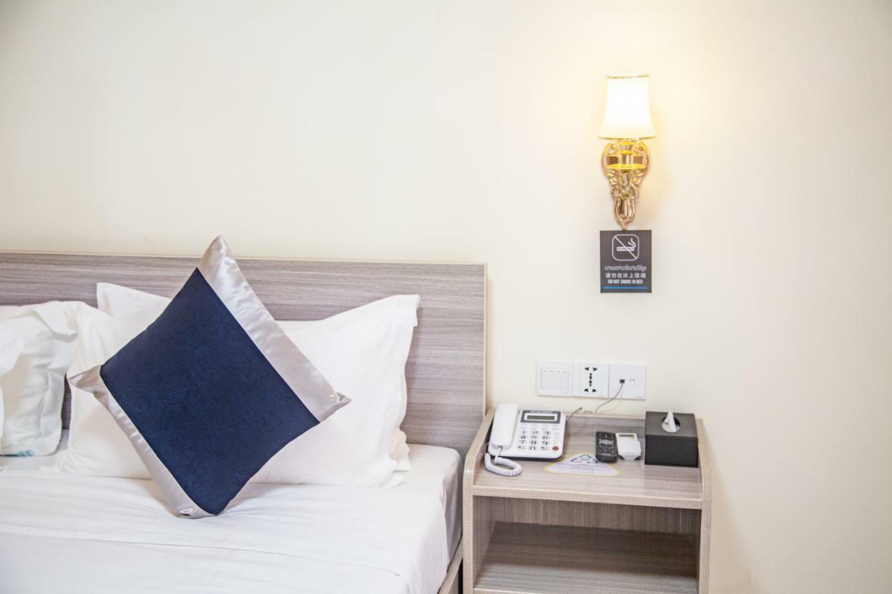 City Comfort Hotel Phnom Penh Airport Esterno foto