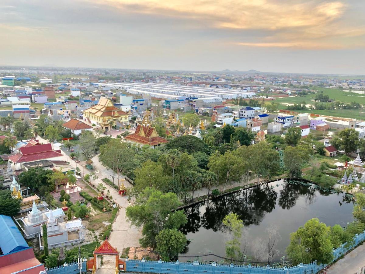 City Comfort Hotel Phnom Penh Airport Esterno foto